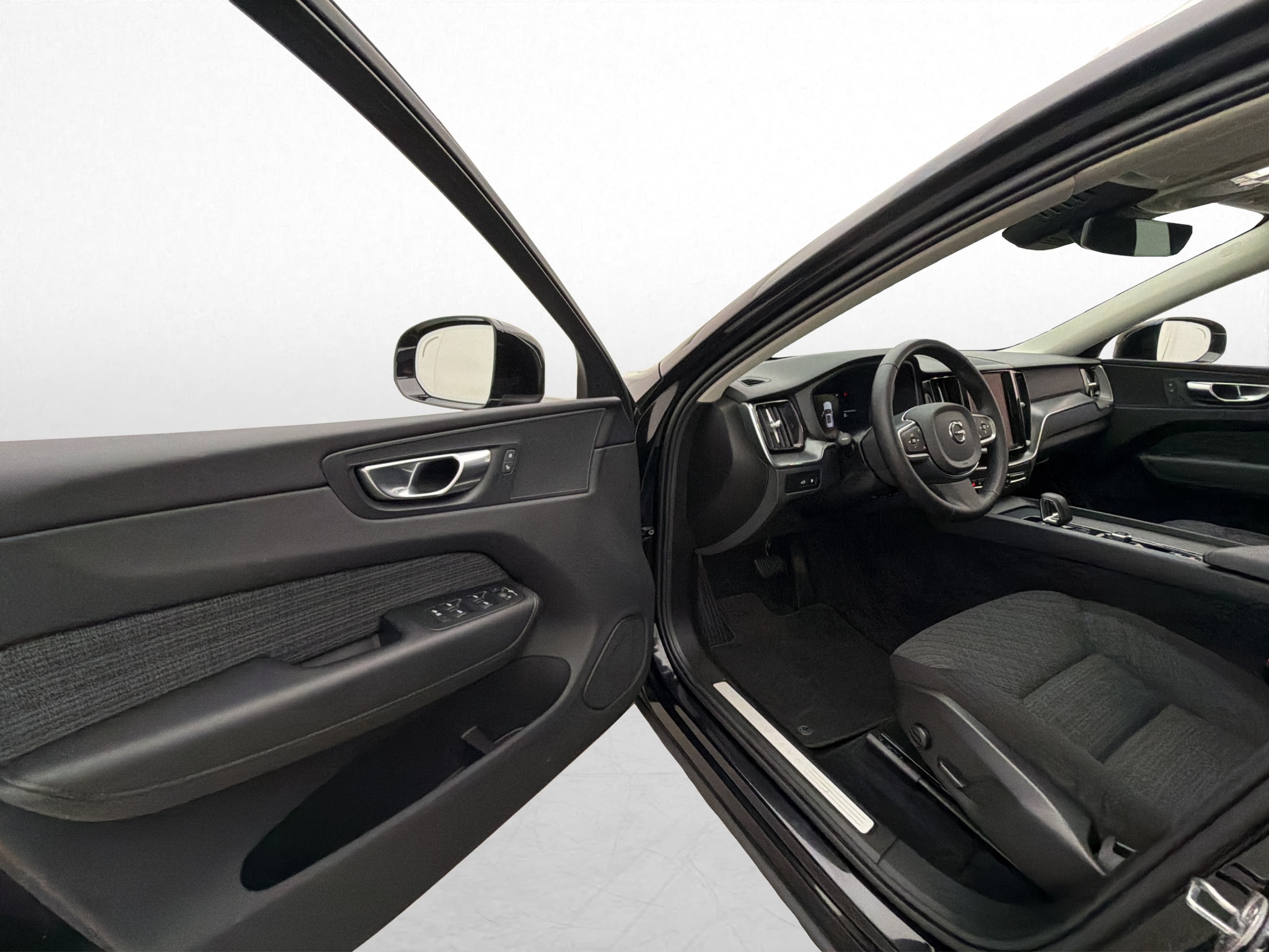 Volvo XC60 T6 Plug-In Hybrid AWD Geartronic, 350hk, 2025