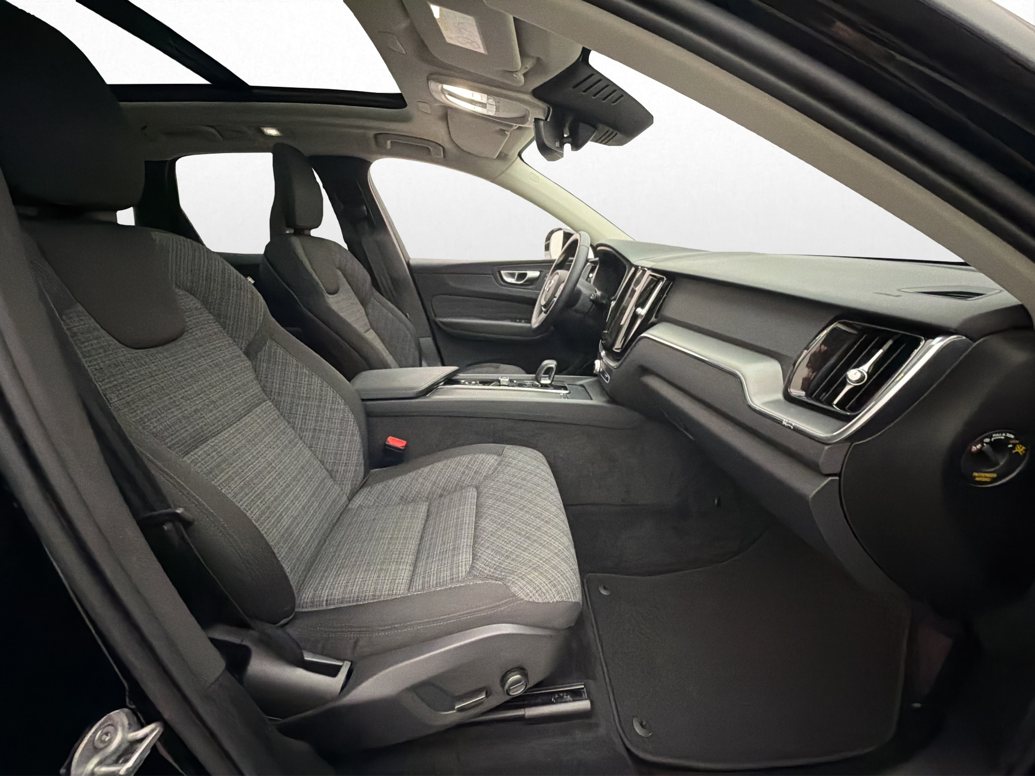 Volvo XC60 T6 Plug-In Hybrid AWD Geartronic, 350hk, 2025