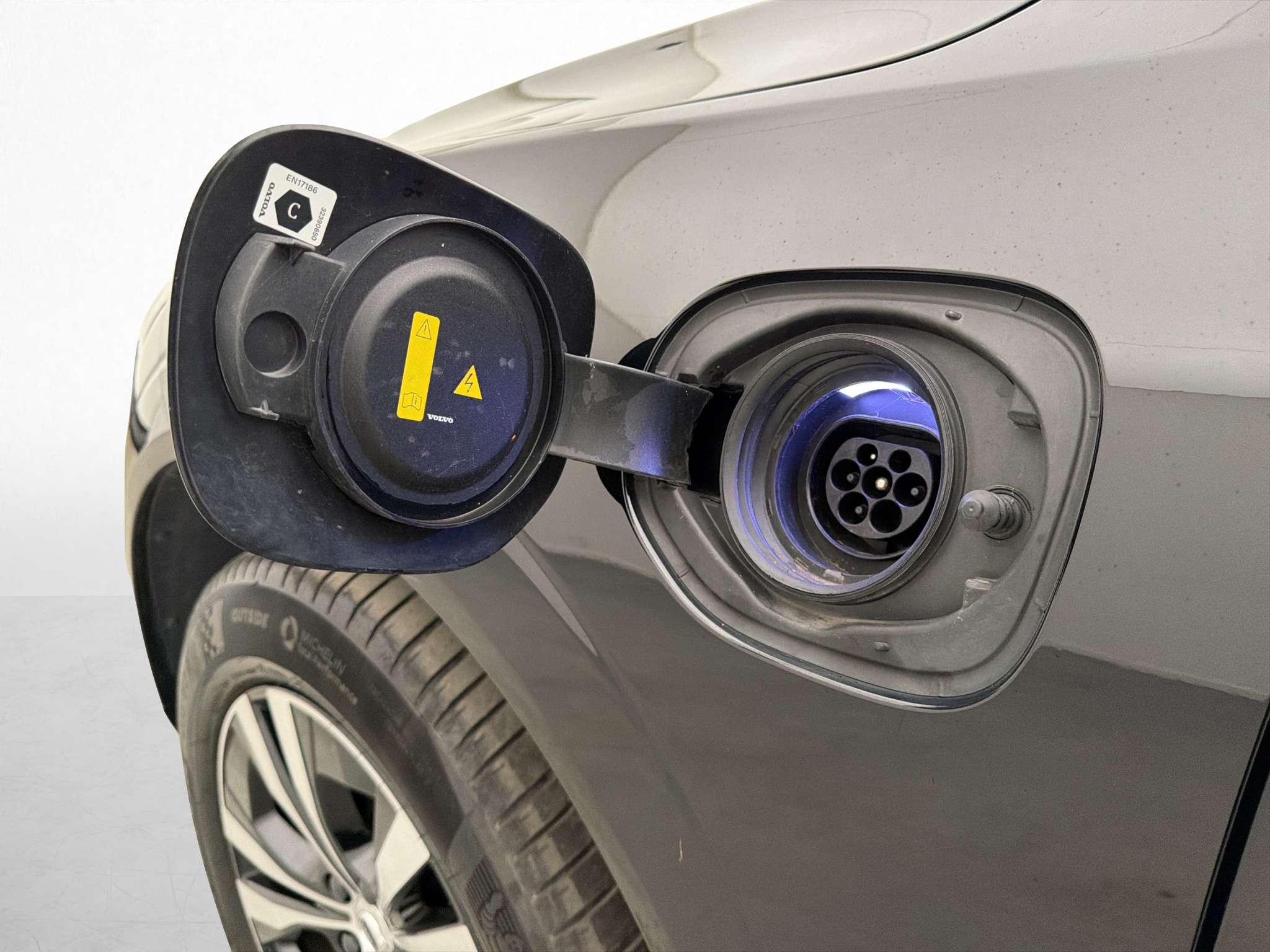 Volvo XC60 T6 Plug-In Hybrid AWD Geartronic, 350hk, 2025