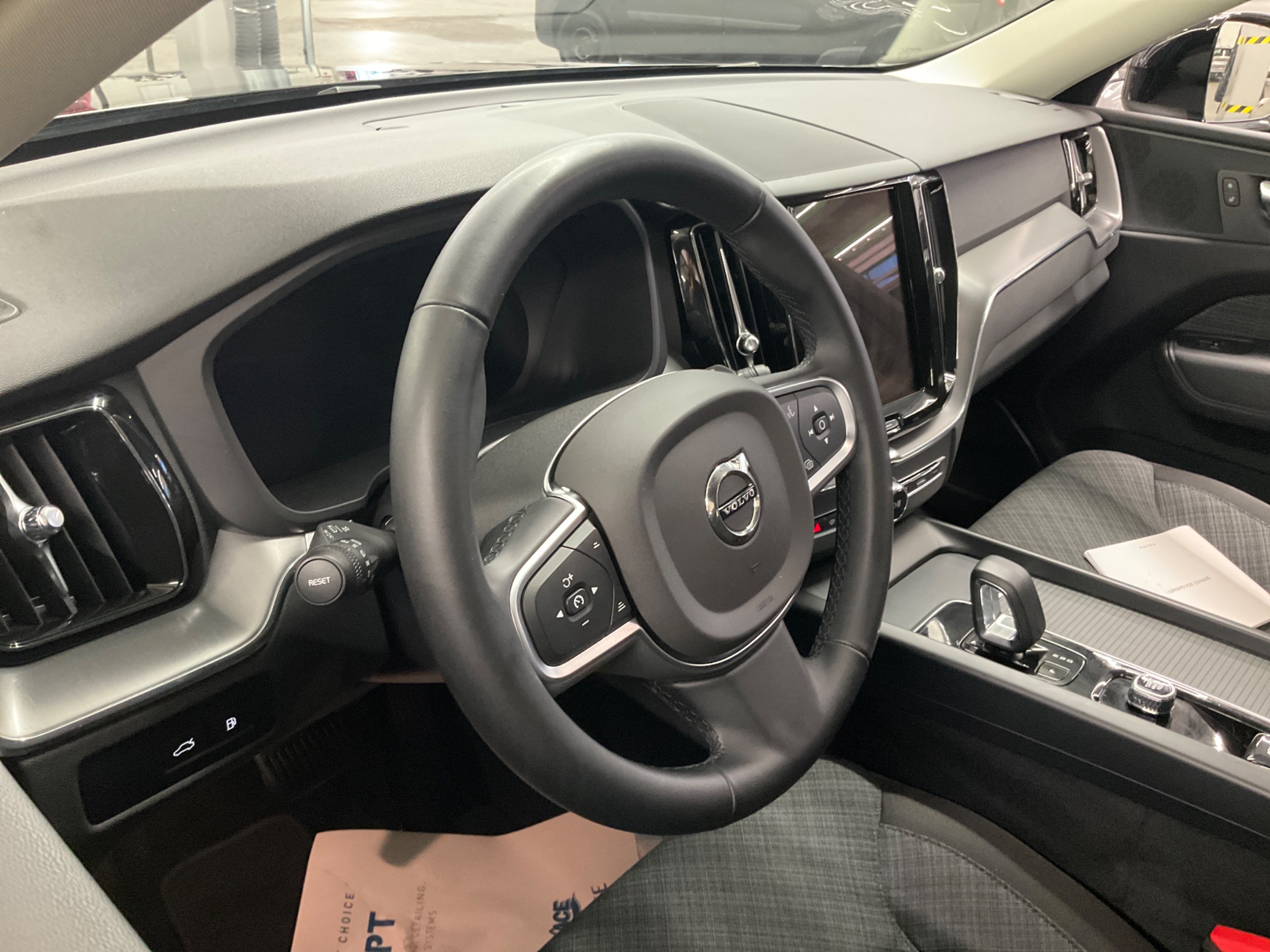 Volvo XC60 T6 Plug-In Hybrid AWD Geartronic, 350hk, 2025