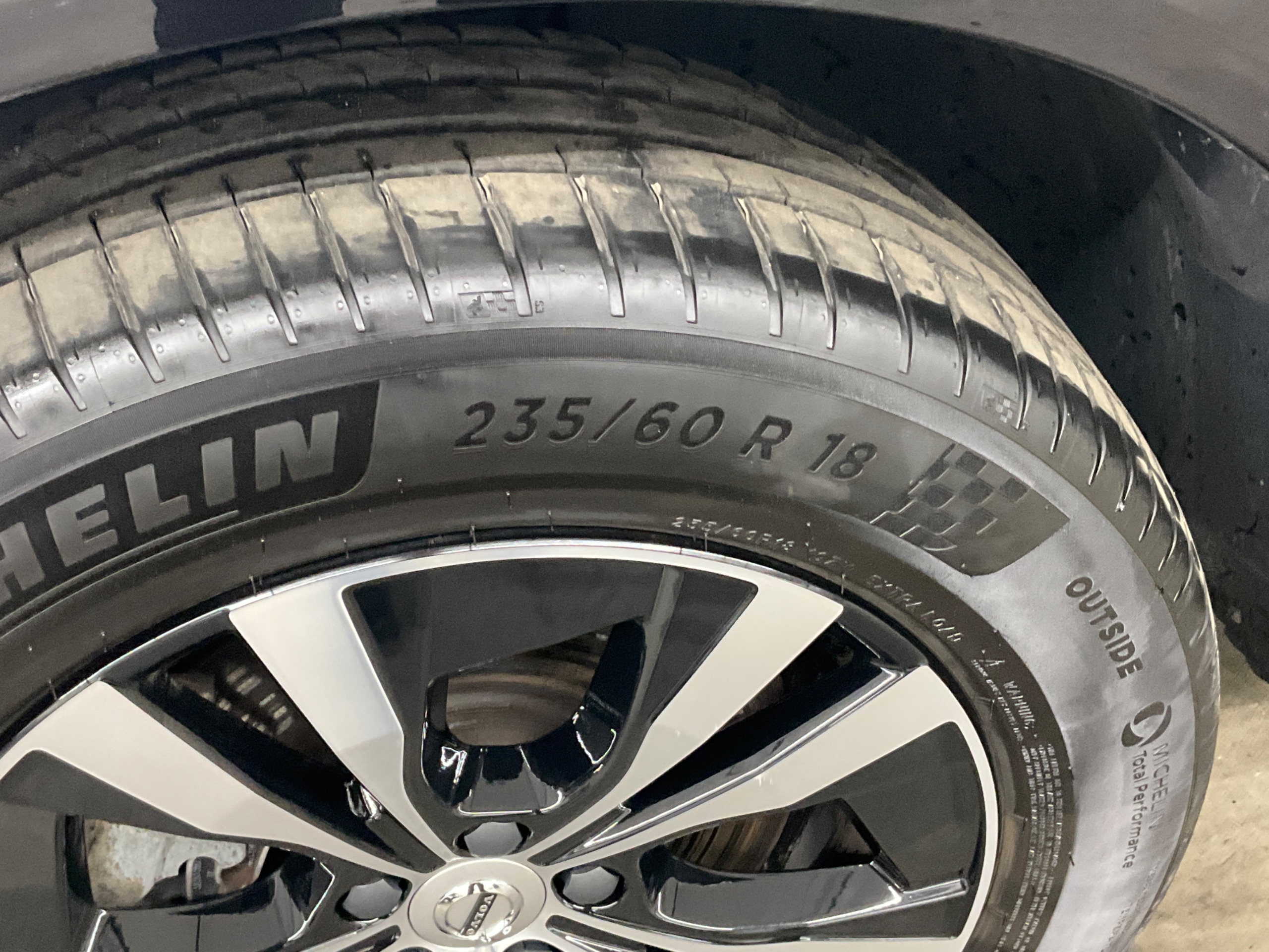 Volvo XC60 T6 Plug-In Hybrid AWD Geartronic, 350hk, 2025
