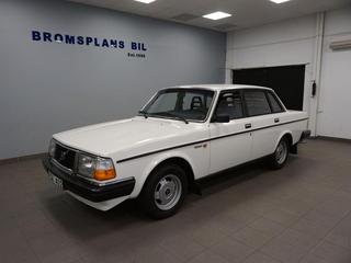 Volvo 240 4D 2.1