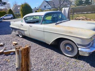 Cadillac Fleetwood Sixty Special 6.0 V8