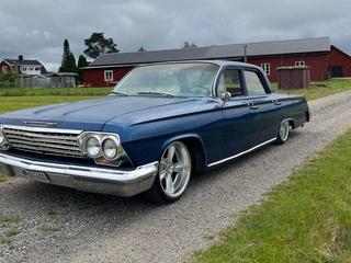 Chevrolet Biscayne 4D Sedan 4.6 V8