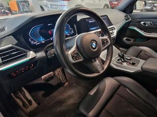 BMW 330e Sedan