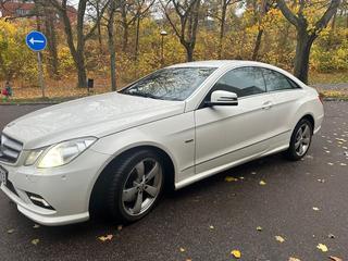 Mercedes-Benz E 200 Coupé CGI BlueEFFICIENCY