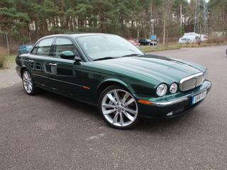 Jaguar XJR