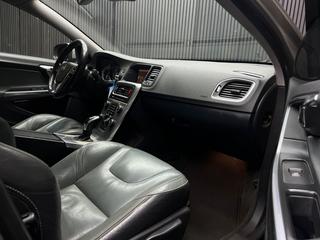 Volvo V60 D4 AWD