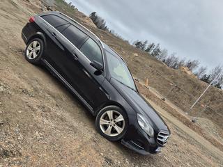 Mercedes-Benz E 220 T BlueTEC