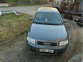 Audi A4 Sedan 2.4 V6