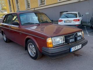 Volvo 244 2.3