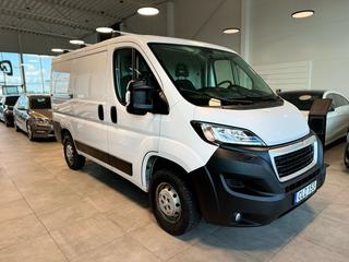 Peugeot Boxer Van 330 2.2 BlueHDi