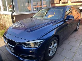 BMW 330e Sedan