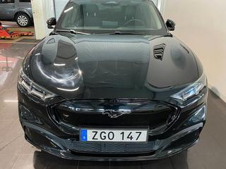 Ford Mustang Mach-E Standard Range AWD