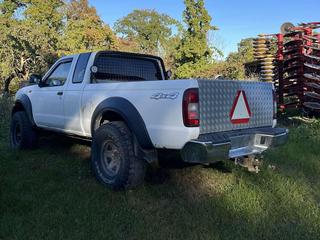 Nissan Navara King Cab 2.5 4WD