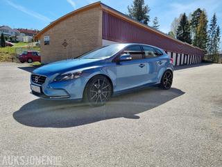 Volvo V40 D2