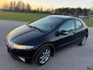 Honda Civic 5D 1.8 i-VTEC