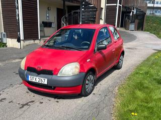 Toyota Yaris 3D 1.0 VVT-i