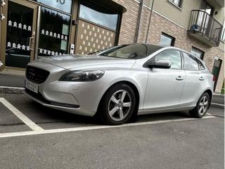 Volvo V40 D2