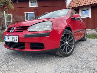 Volkswagen Golf 5D 1.6 FSI