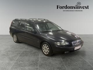 Volvo V70 2.4