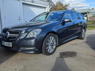 Mercedes-Benz E 220 T CDI BlueEFFICIENCY