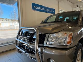 Nissan Titan Crew Cab 5.6 V8 FlexFuel 4WD