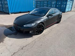 Tesla Model S P85D