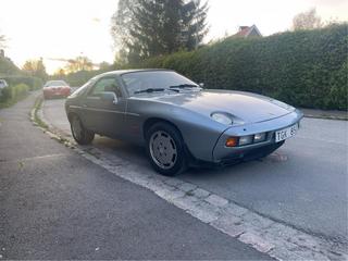 Porsche 928 S
