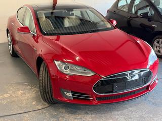 Tesla Model S P85