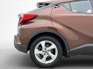 Toyota C-HR 2018 YYY348