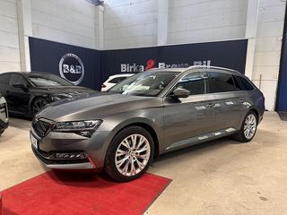 Skoda Superb iV 1.4 TSI iV Business Edition, dragkrok värmare