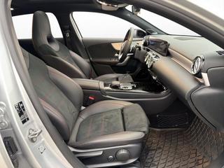 Mercedes-Benz A 2019 WND18G