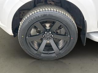 Nissan Navara 2016 JYK491