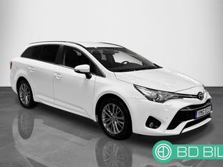 Toyota Avensis 2.0 D-4D 143HK Active Backkamera Värmare Välservad - BD Bil