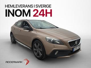 Volvo V40 Cross Country T4 AWD Momentum Panorama Navi Skinn