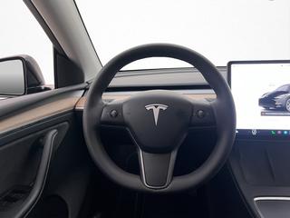 Tesla Model Y Long Range 347hk Autopilot Dragkrok Pano MOMS