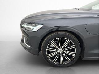 Volvo V60 T8 AWD Inscription VOC Pano Drag Värm Kamera