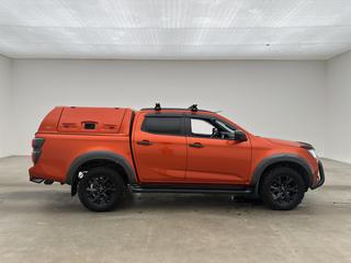 Isuzu D-Max XRX 1.9 4WD Värmare Drag Skinn Diff CARPLAY Moms