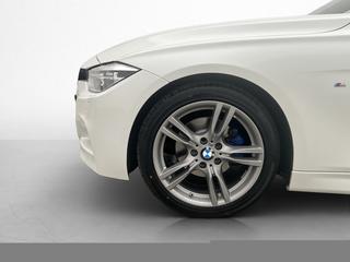 BMW 320 Touring M Sport Dragkrok Cockpit Sensorer Navi Skinn