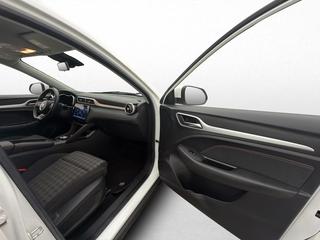 MG ZS SUV Long Range 156hk Kamera Navi Adaptiv CarPlay
