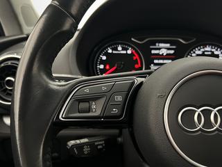 Audi A3 Sportback 35 TFSI Proline Sensorer Adaptiv-F CarPlay