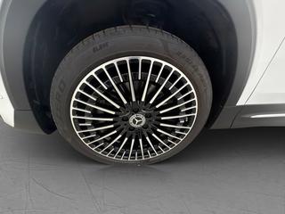 Mercedes-Benz EQB 300 4MATIC 228hk 7-Sits AMG Pano Kamera
