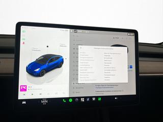 Tesla Model Y Long Range MOMS Drag Svensksåld Autopilot