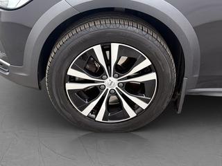 Volvo V90 Cross Country D4 190hk AWD Pano Värm H/K HUD Drag