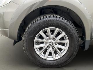 Mitsubishi L200 2.4 4WD M/K-Värmare Drag B-Kamera Skinn Kåpa