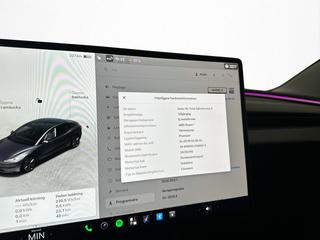 Tesla Model 3 Long Range AWD Pano Värmepump AP Kamera Drag