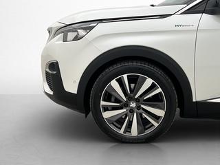 Peugeot 3008 300hk GT HYBRID4 Kamera CarPlay Drag Navi