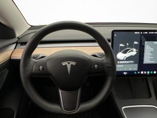 Tesla Model 3 Long Range AWD Värmepump Rattvärme Autopilot