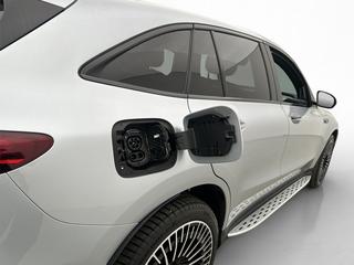 Mercedes-Benz EQC 400 4M AMG Premium Pano Burmester MOMS
